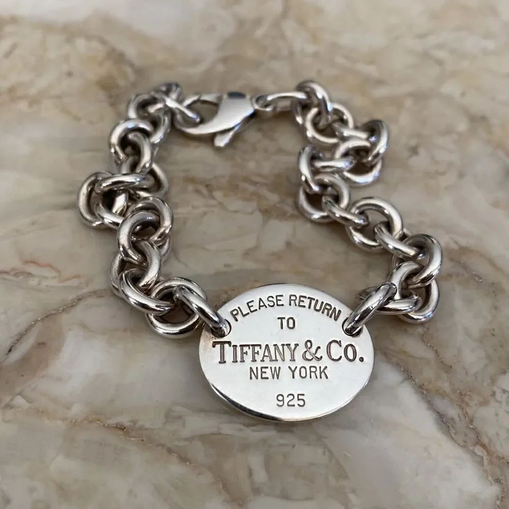 Tiffany & Co. Return to Tiffany Oval Tag Sterling Silver Bracelet - Picture 8 of 8